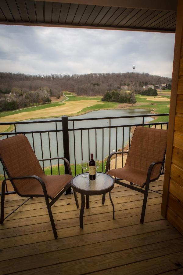 The Lodge At Old Kinderhook Camdenton Exterior photo
