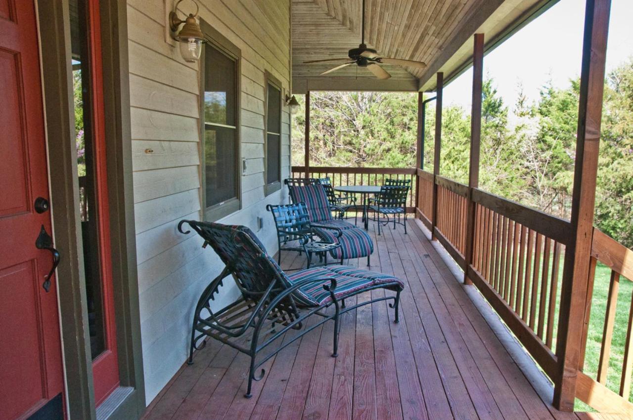 The Lodge At Old Kinderhook Camdenton Exterior photo
